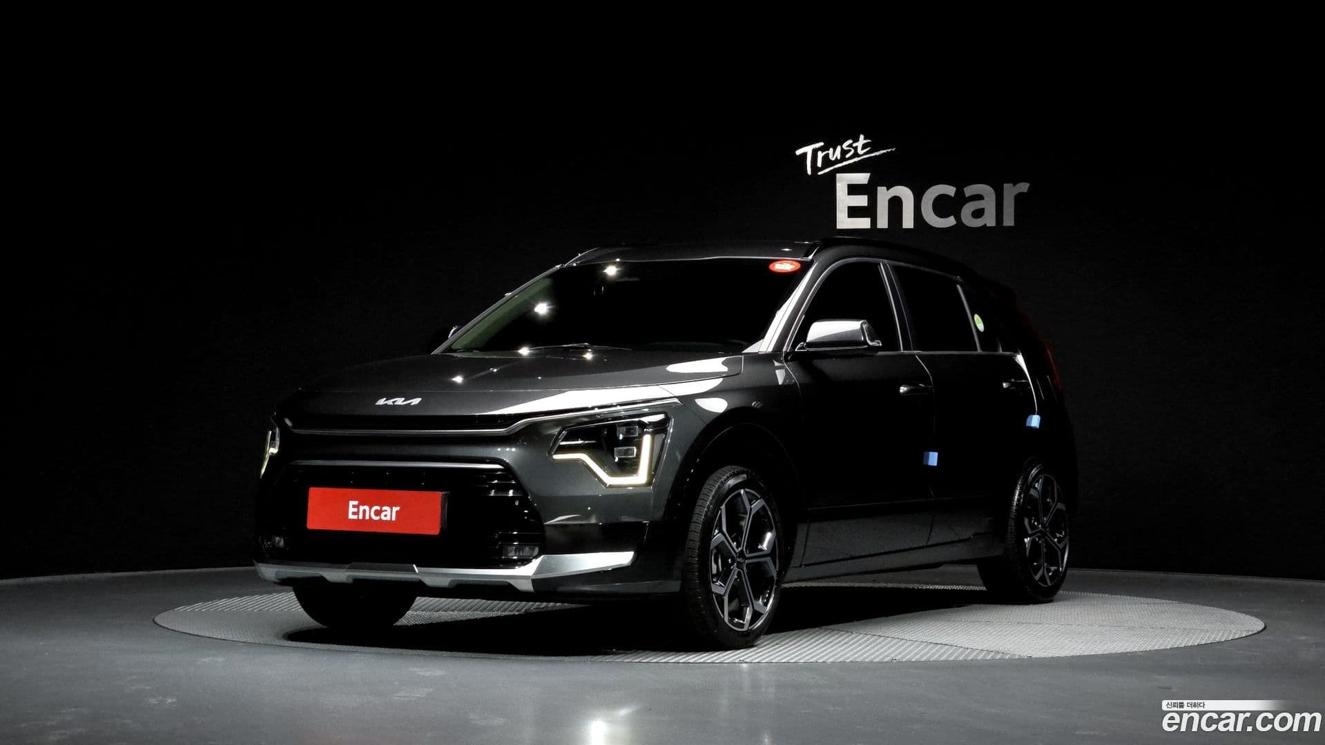 Main__Slider__Photo:Niro Kia 2022.3-0