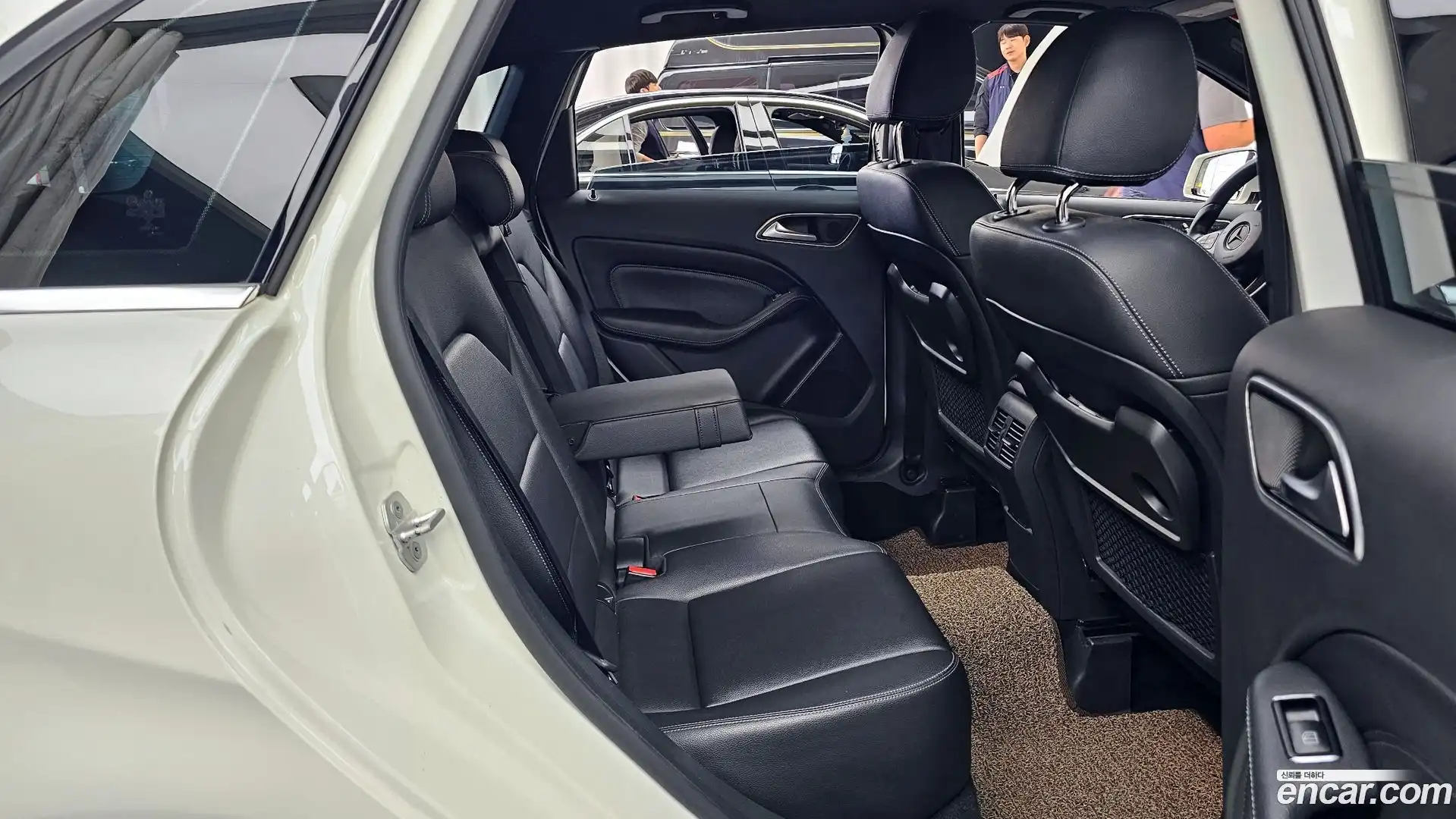B-Class Mercedes-Benz 2016.11-OPTION-016