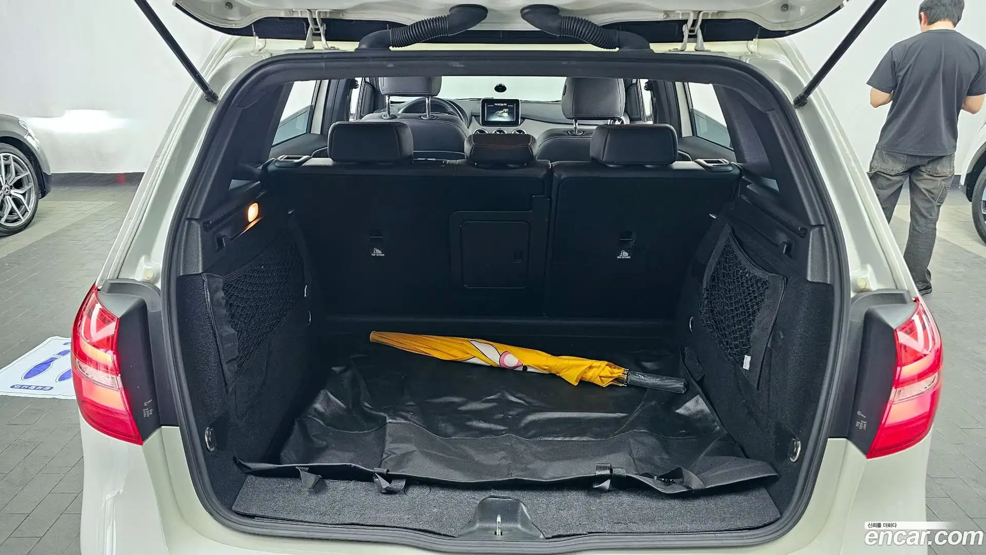 B-Class Mercedes-Benz 2016.11-OPTION-024