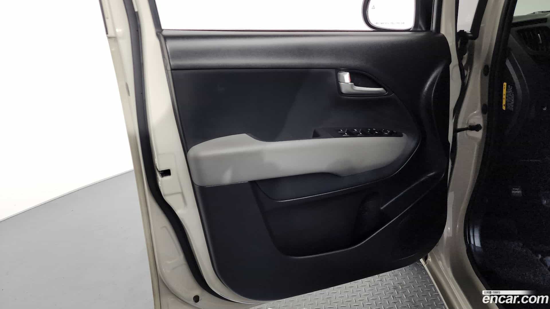 RAY Kia 2024.0-INNER-034