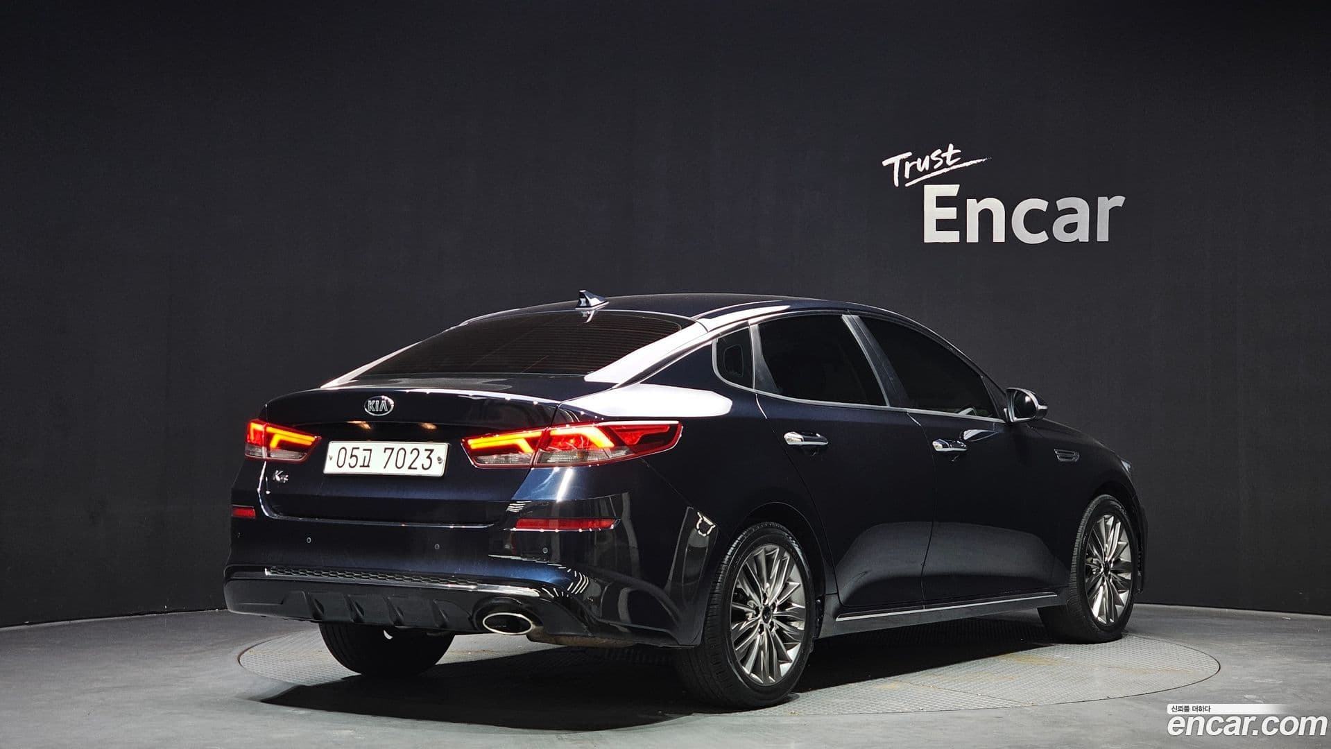 Main__Slider__Photo:K5 Kia 2019.2-1