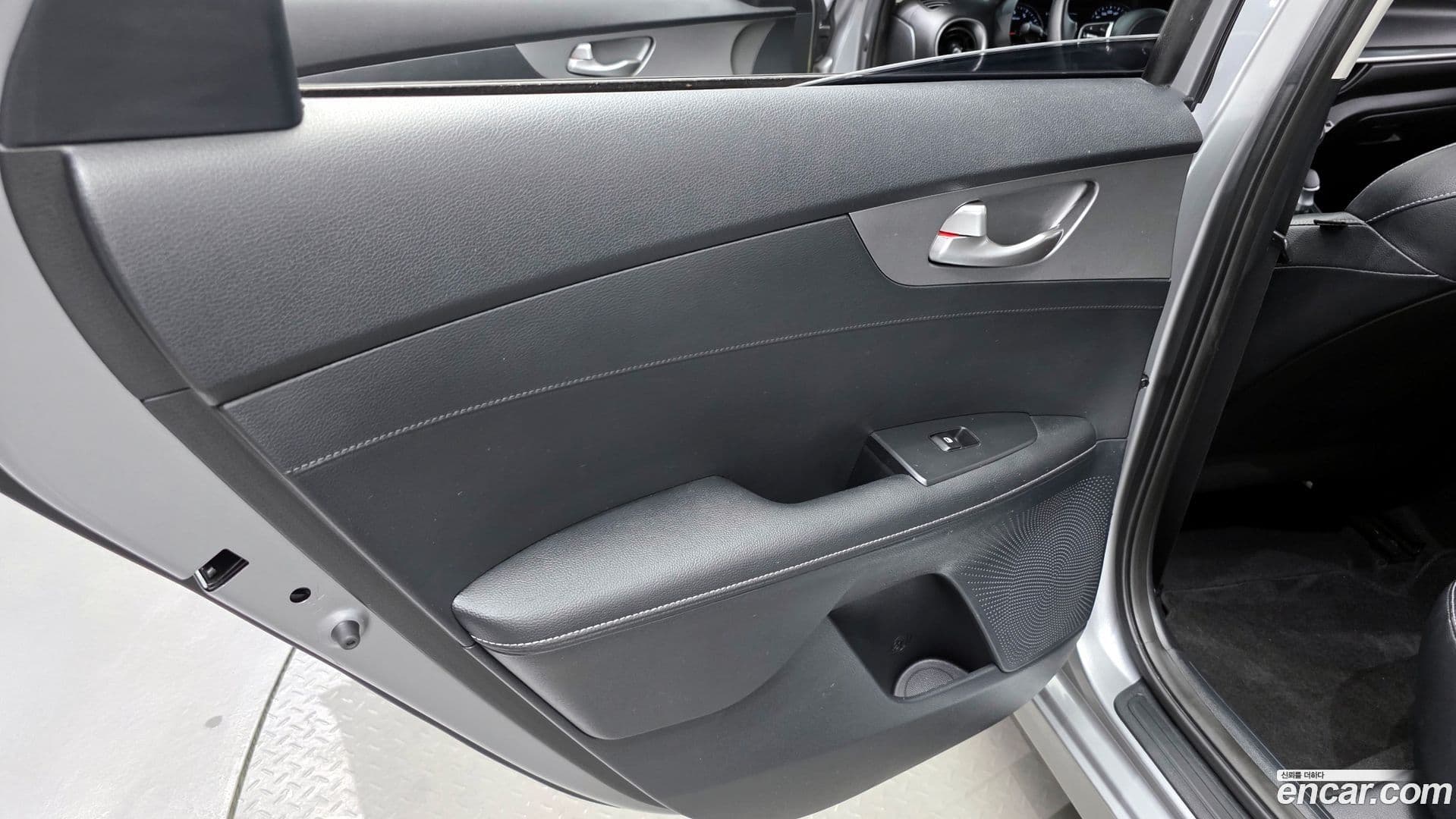 Main__Slider__Photo:K3 Kia 2021.1-24