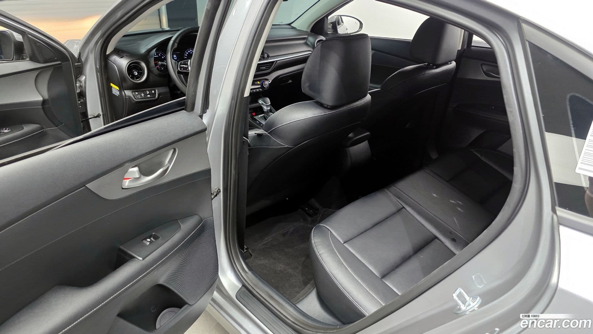Main__Slider__Photo:K3 Kia 2021.1-25