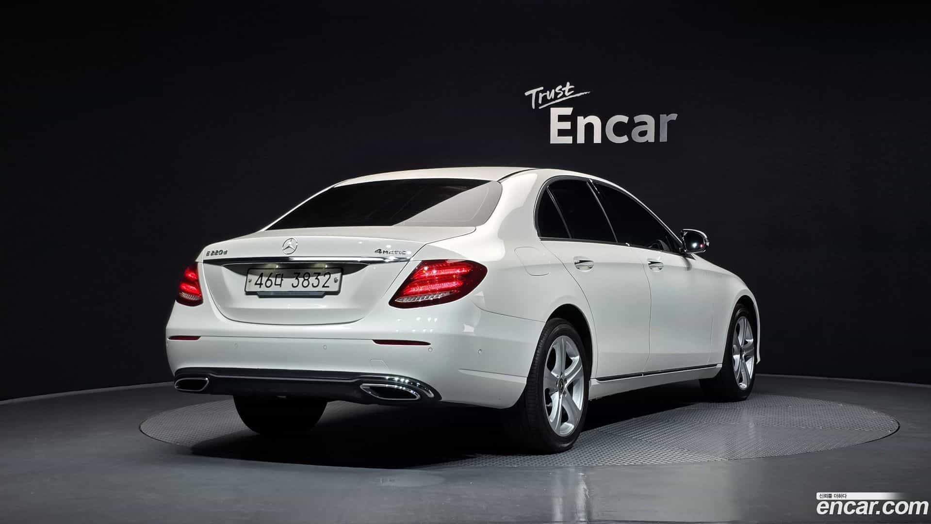 E-Class Mercedes-Benz 2018.5-OUTER-002
