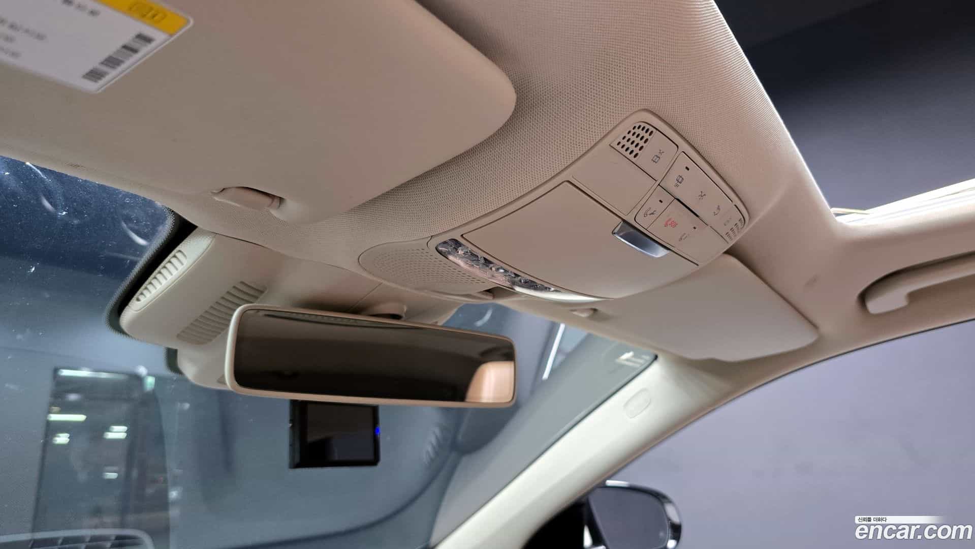 E-Class Mercedes-Benz 2018.5-OPTION-024