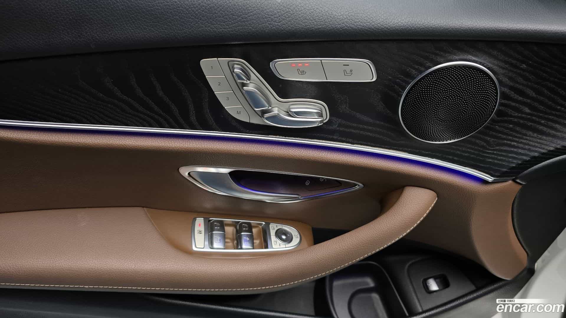 E-Class Mercedes-Benz 2018.5-OPTION-042