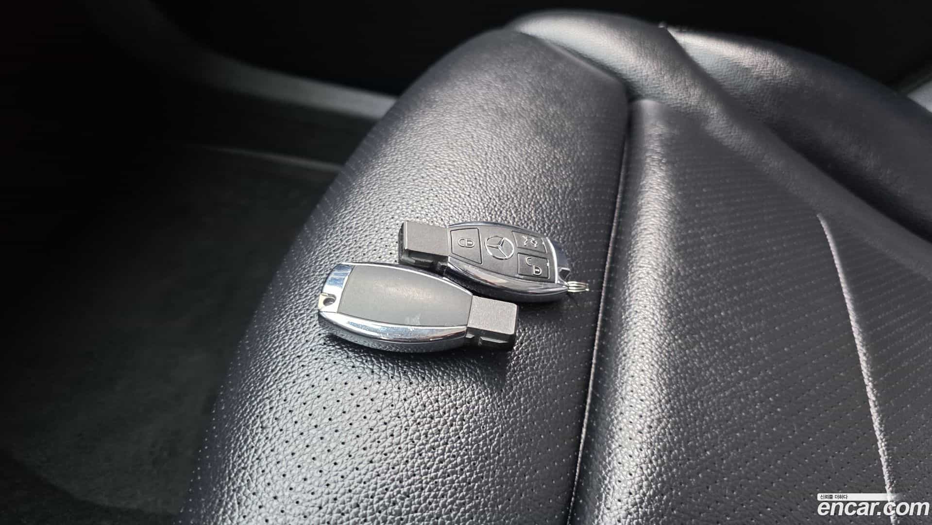 C-Class Mercedes-Benz 2017.7-OPTION-046