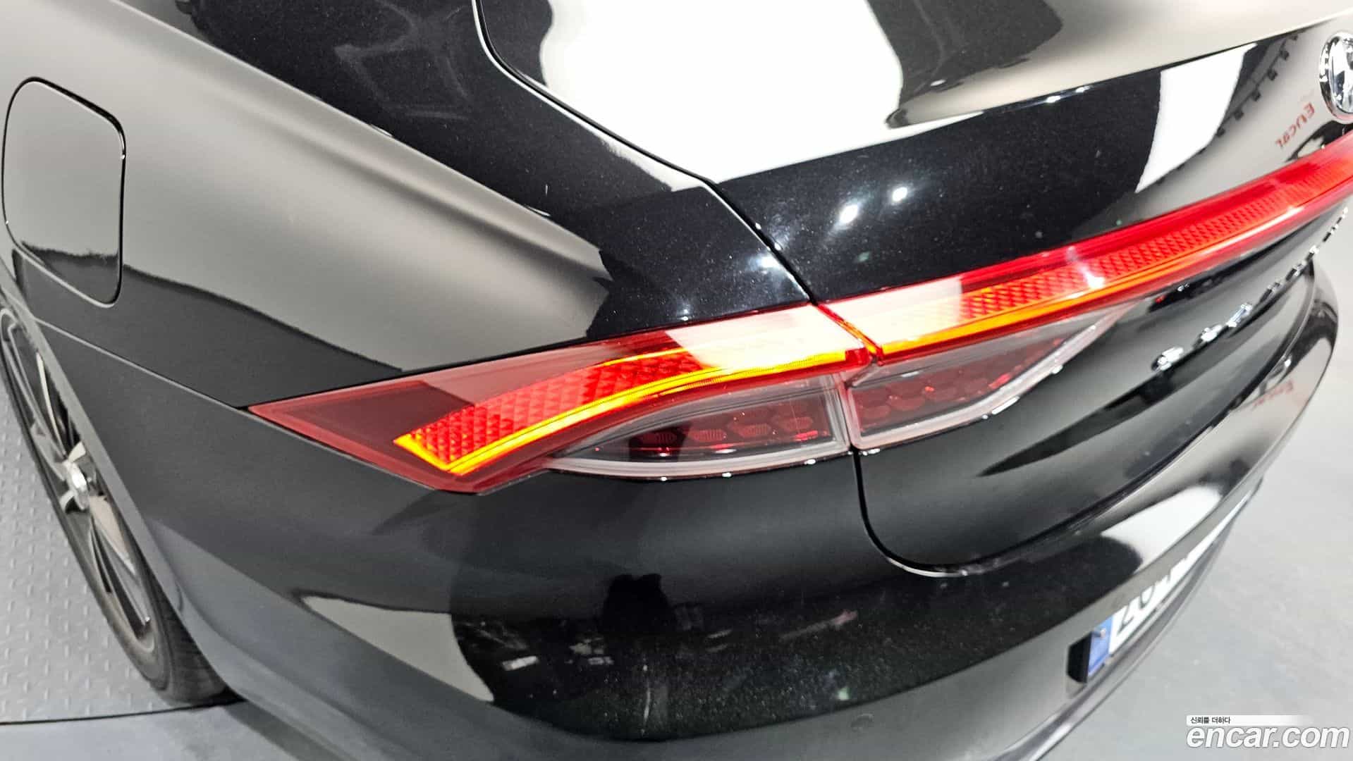 Grandeur Hyundai 2022.1-OUTER-033