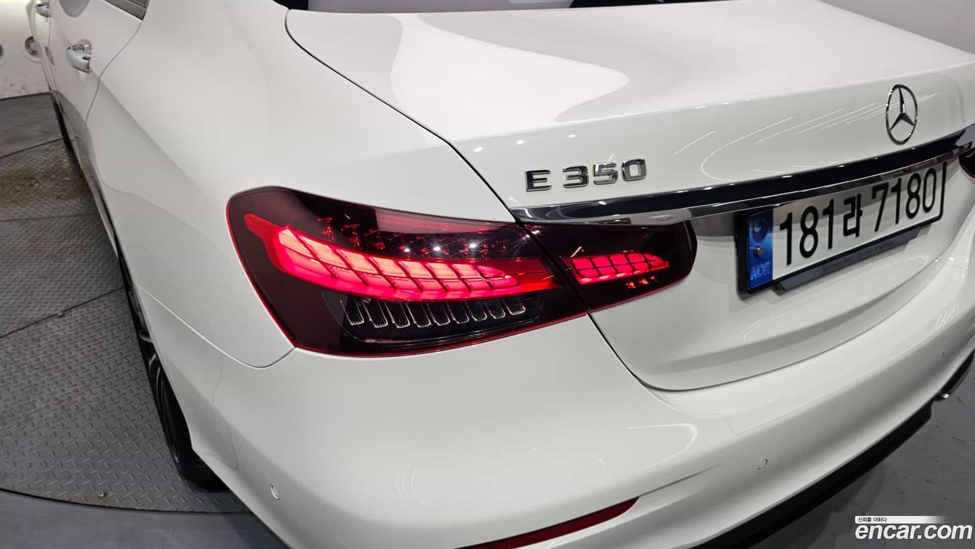 E-Class Mercedes-Benz 2023.2-OUTER-033