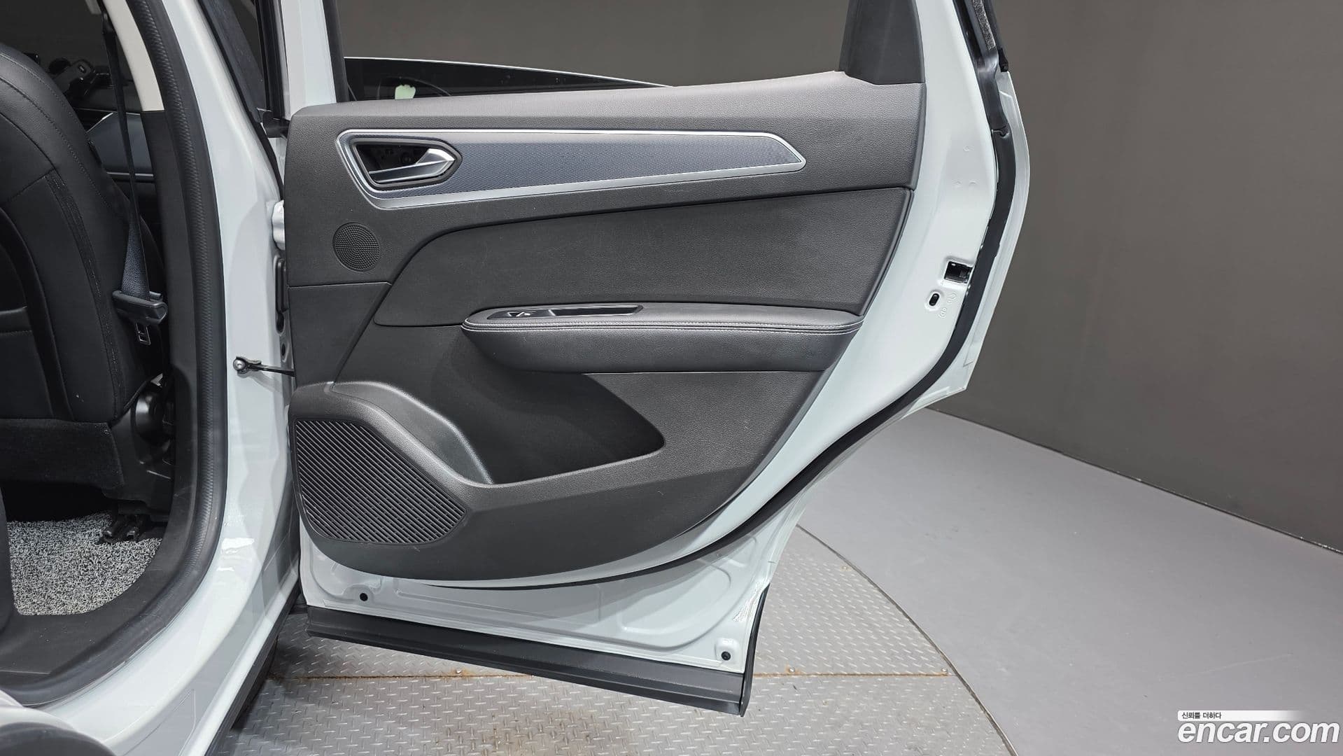 Main__Slider__Photo:XM3 Renault Korea 2022.7-24