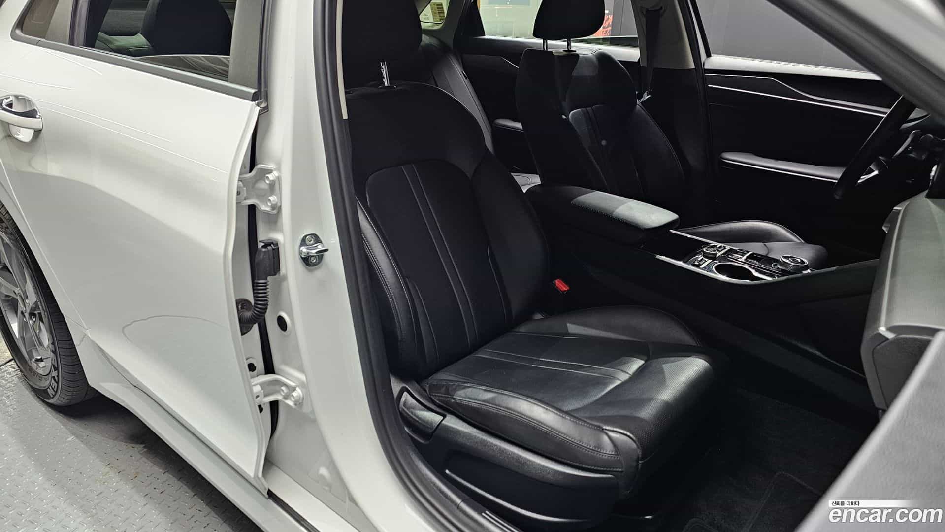 K5 Kia 2022.2-OPTION-015