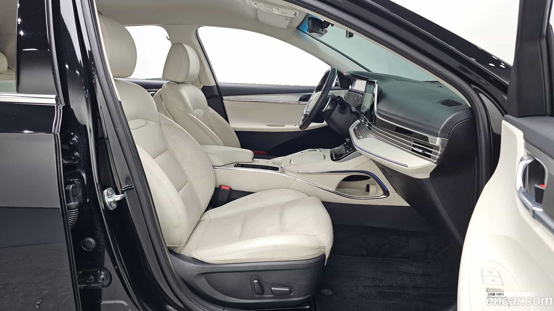 Grandeur Hyundai 2021.11-OPTION-015