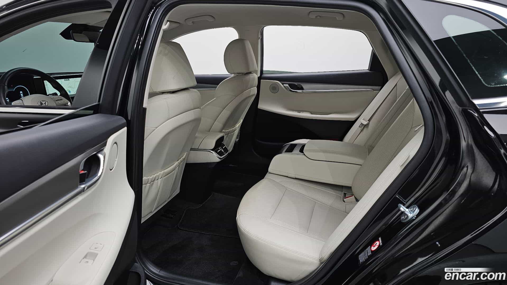 Grandeur Hyundai 2021.11-OPTION-016