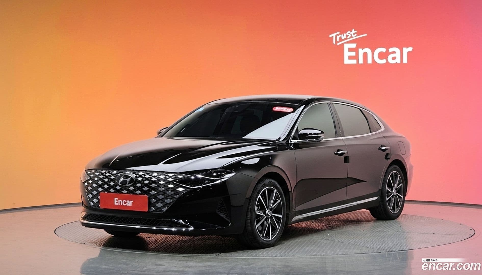 Main__Slider__Photo:Grandeur Hyundai 2021.11-0