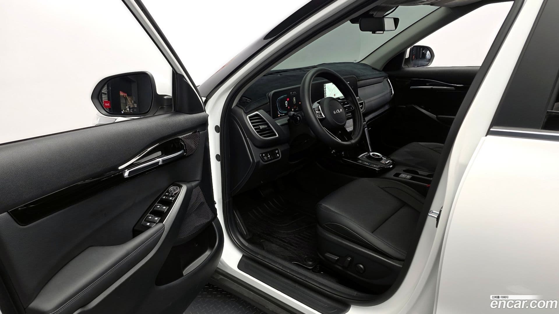 Main__Slider__Photo:Seltos Kia 2025.5-9