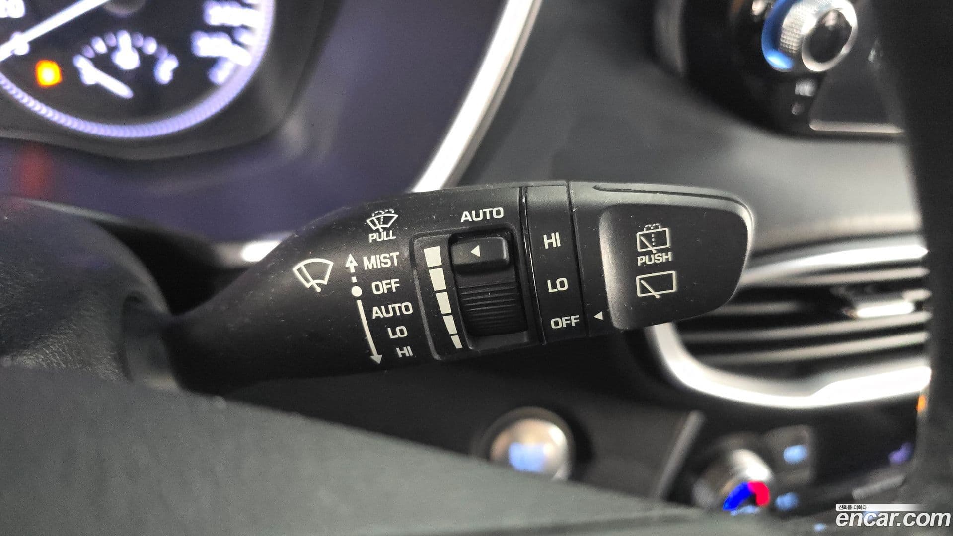 Main__Slider__Photo:Santafe Hyundai 2020.1-16