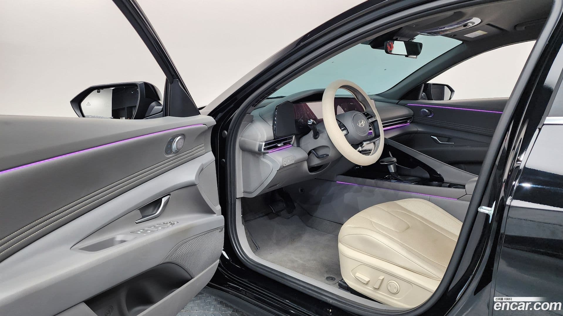 Main__Slider__Photo:AVANTE Hyundai 2025.4-9