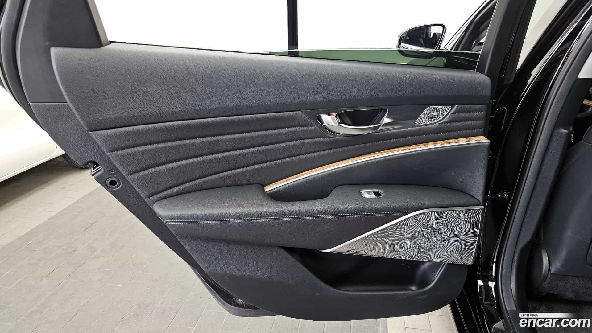 K9 Kia 2022.2-INNER-035