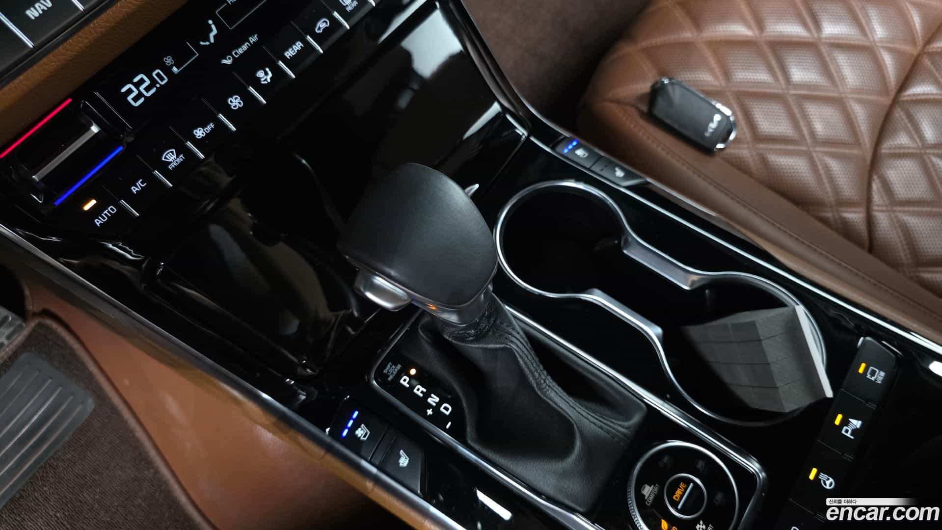 Mohave Kia 2022.5-INNER-009