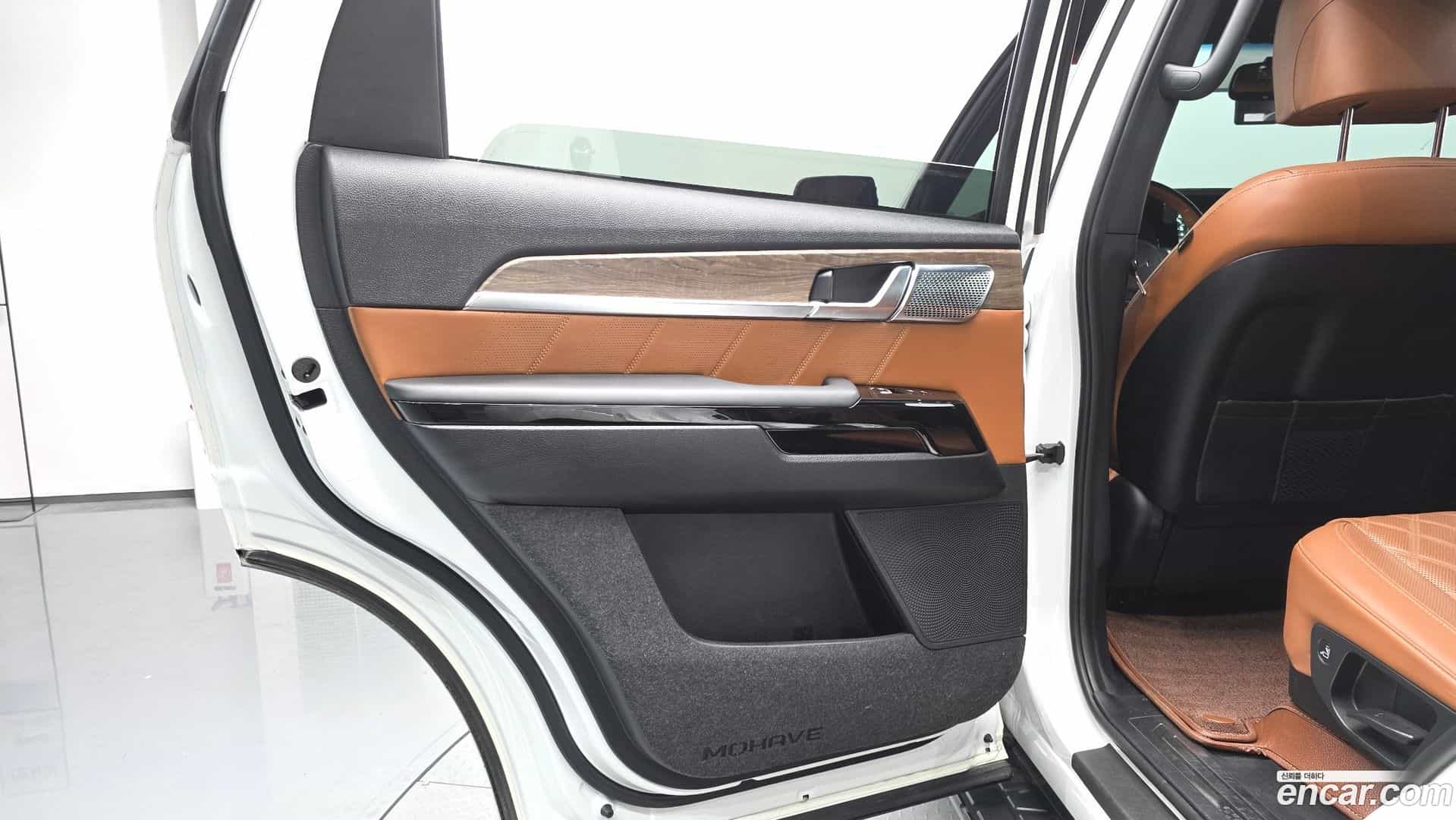 Mohave Kia 2022.5-INNER-035