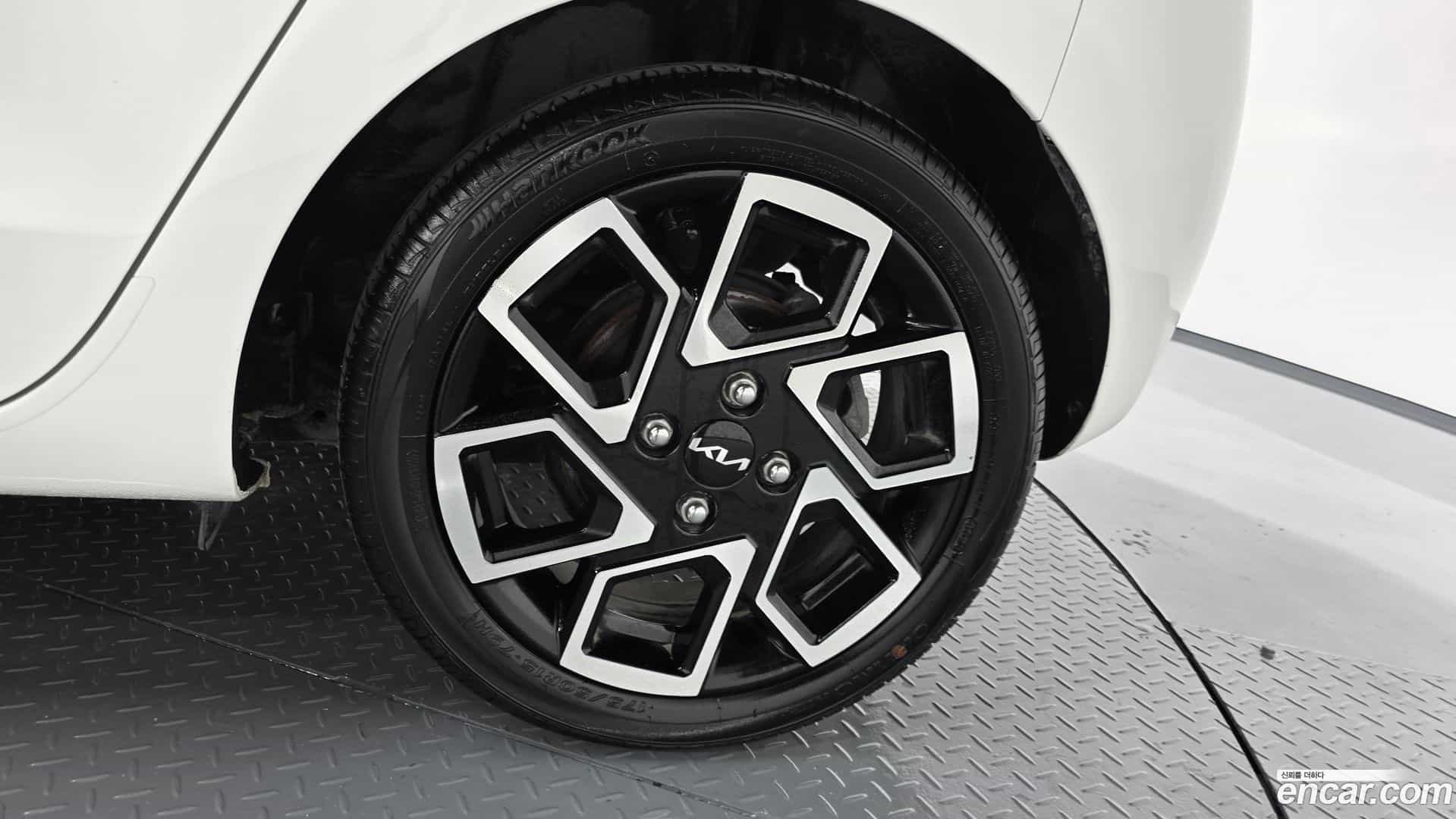 RAY Kia 2023.2-OUTER-031