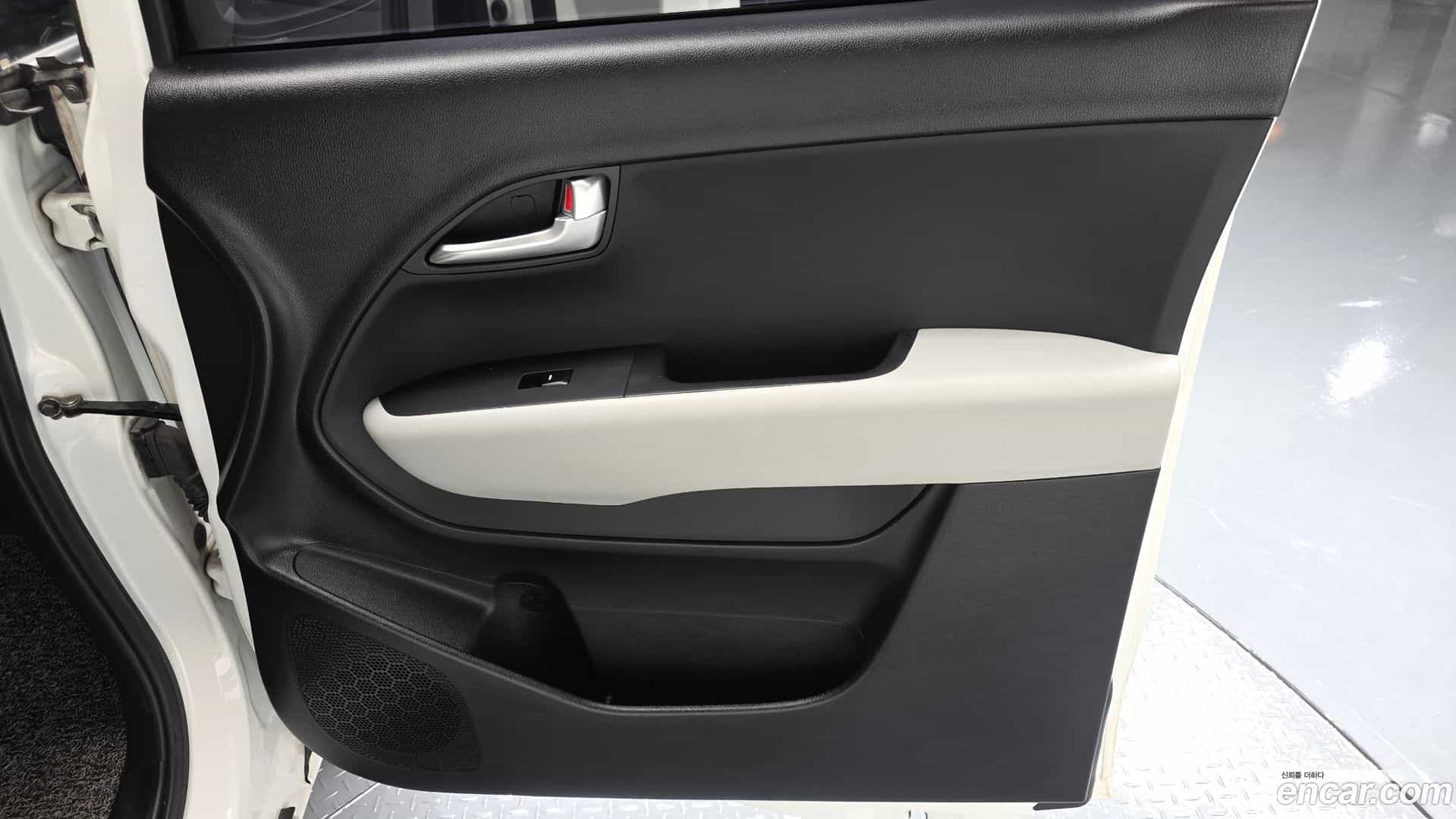 RAY Kia 2023.2-INNER-035