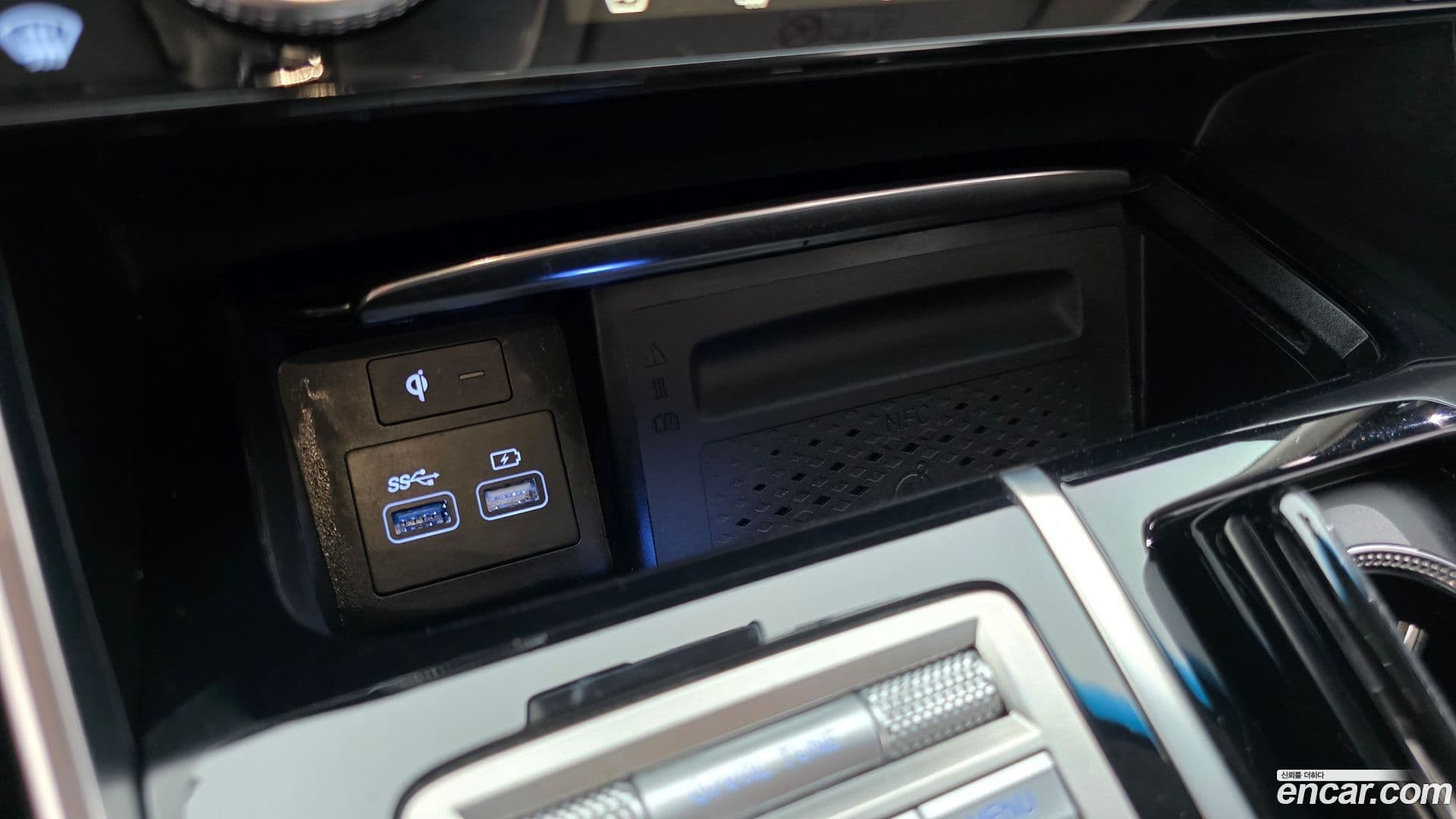 Main__Slider__Photo:GV80 Genesis 2021.2-27