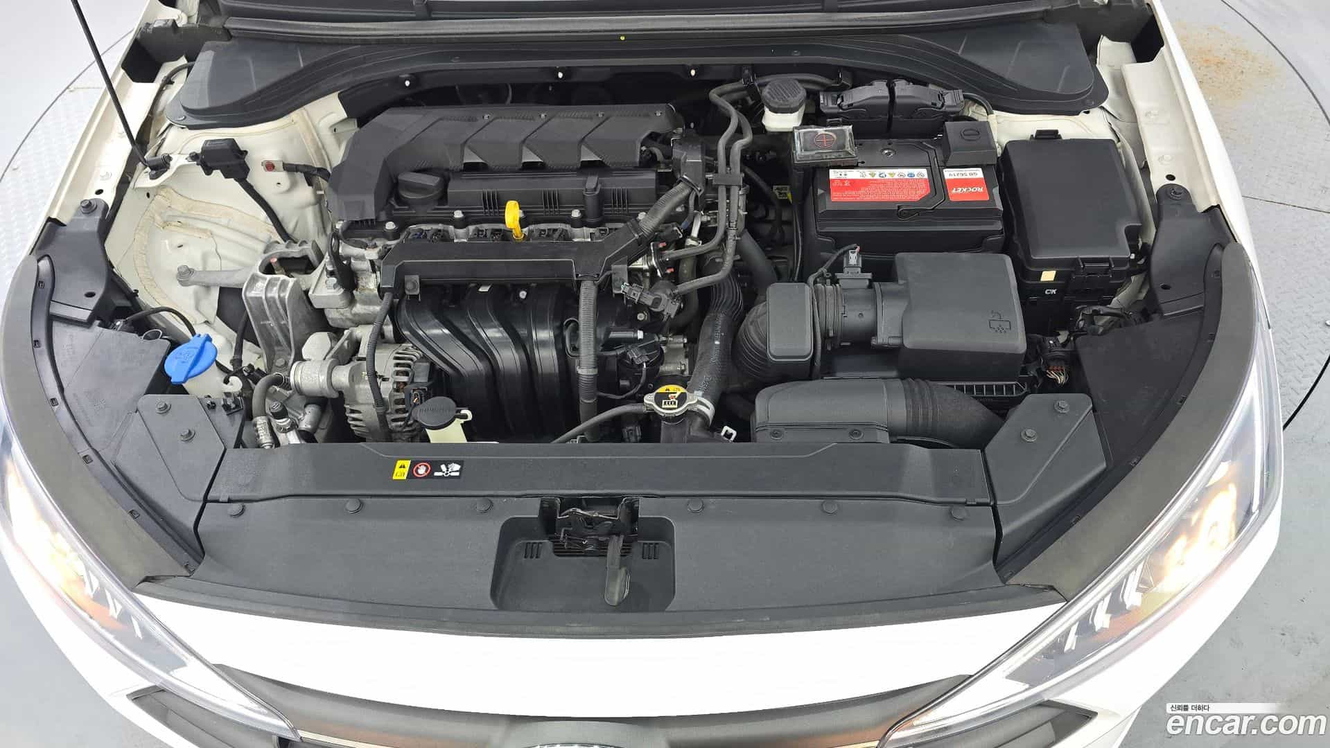 AVANTE Hyundai 2019.2-OUTER-006