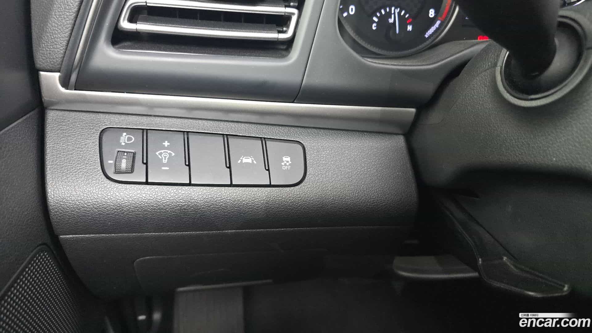 AVANTE Hyundai 2019.2-OPTION-021