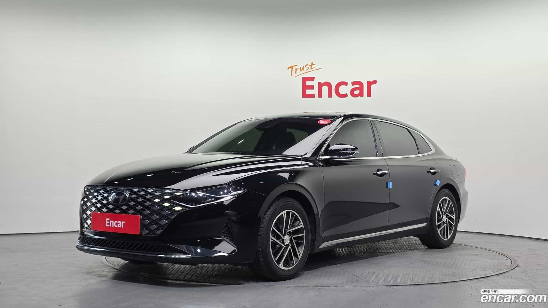 Grandeur Hyundai 2022.2-OUTER-001