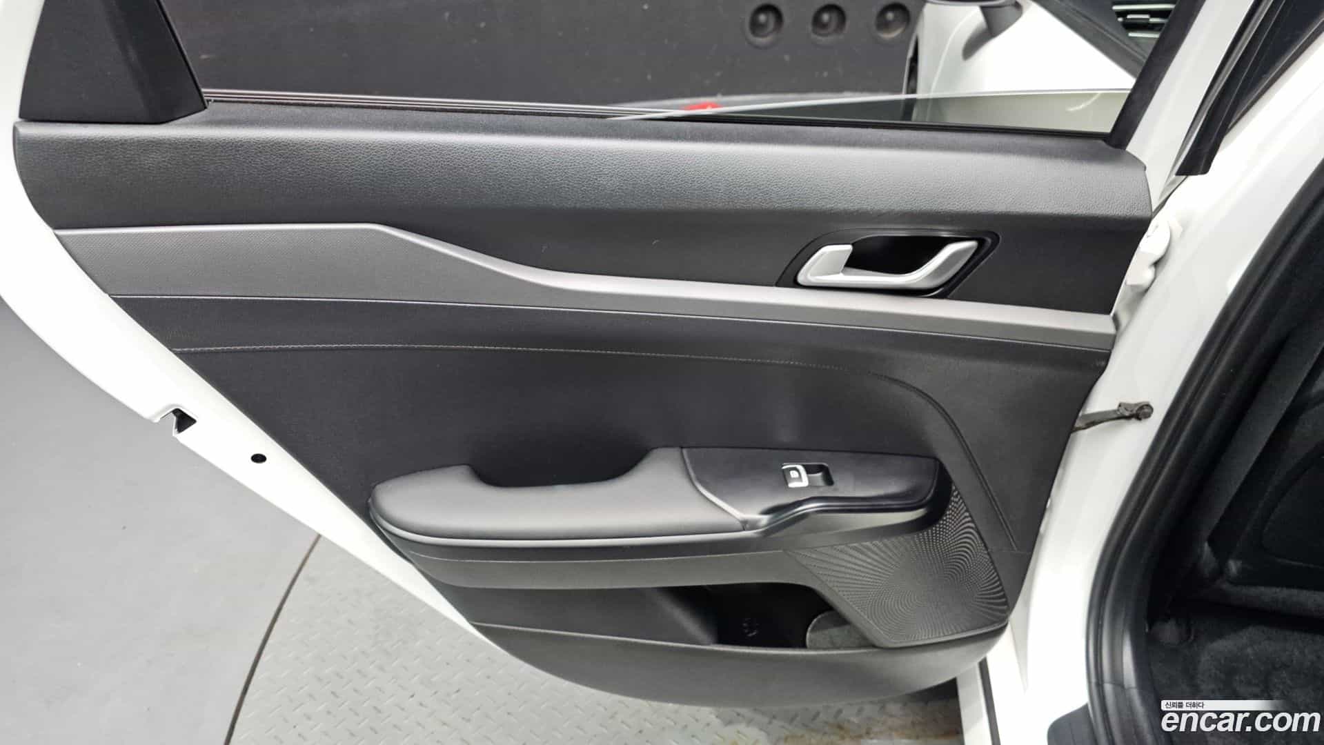 K5 Kia 2021.1-INNER-035