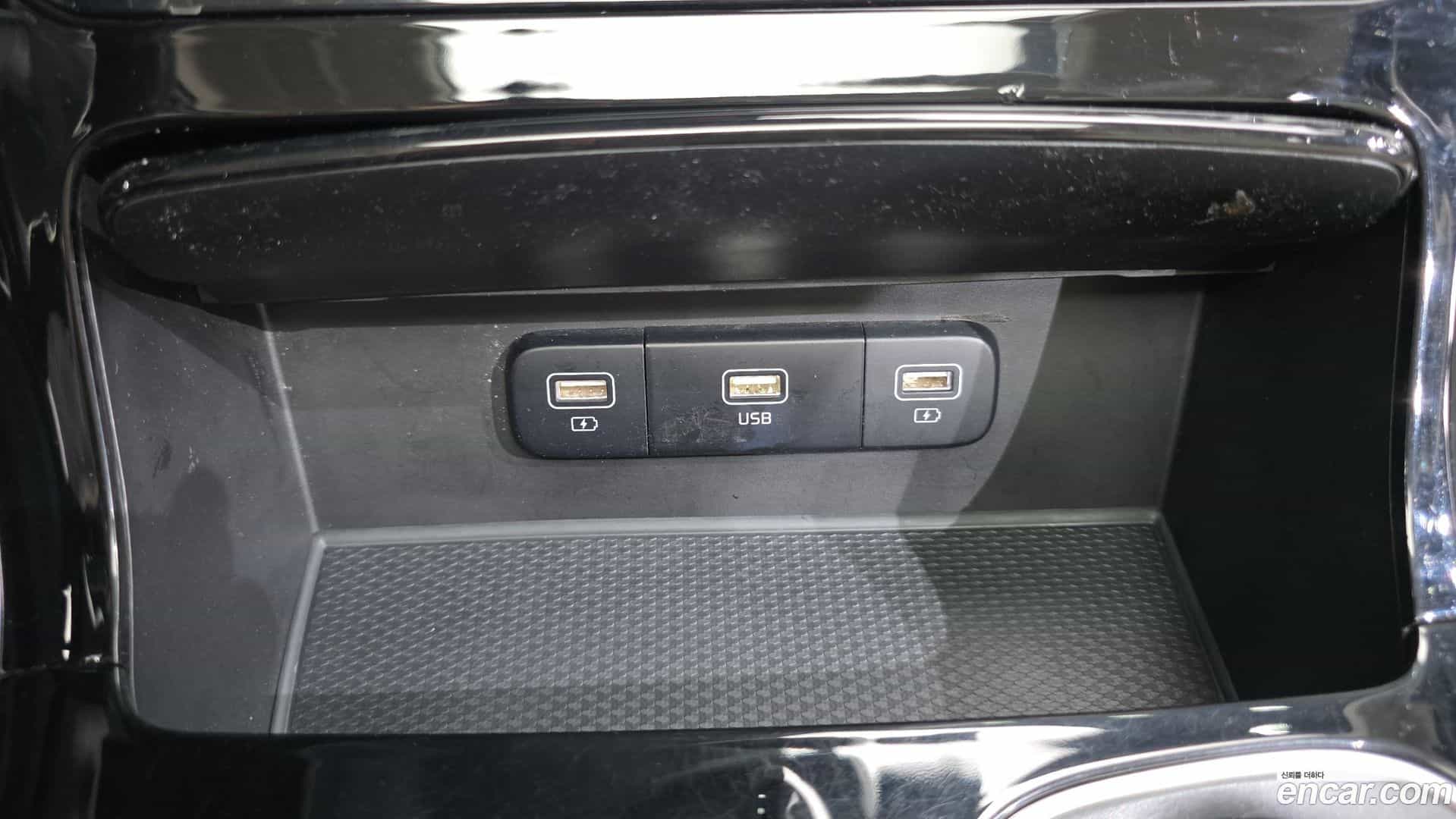 Canival Kia 2021.2-OPTION-045