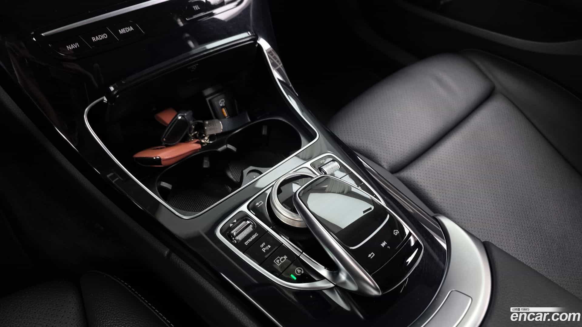 C-Class Mercedes-Benz 2020.4-OPTION-022
