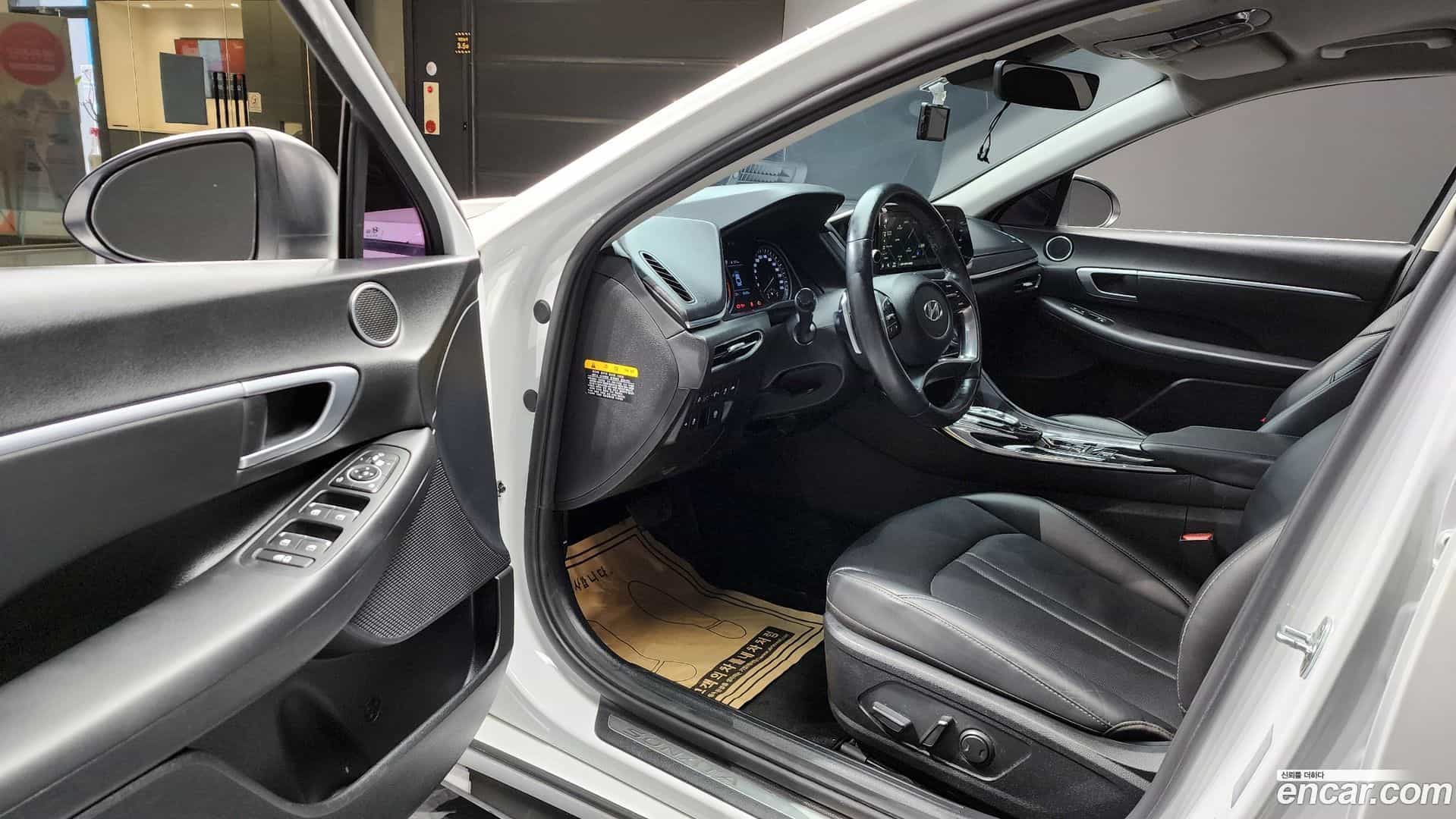 Sonata Hyundai 2019.10-INNER-010
