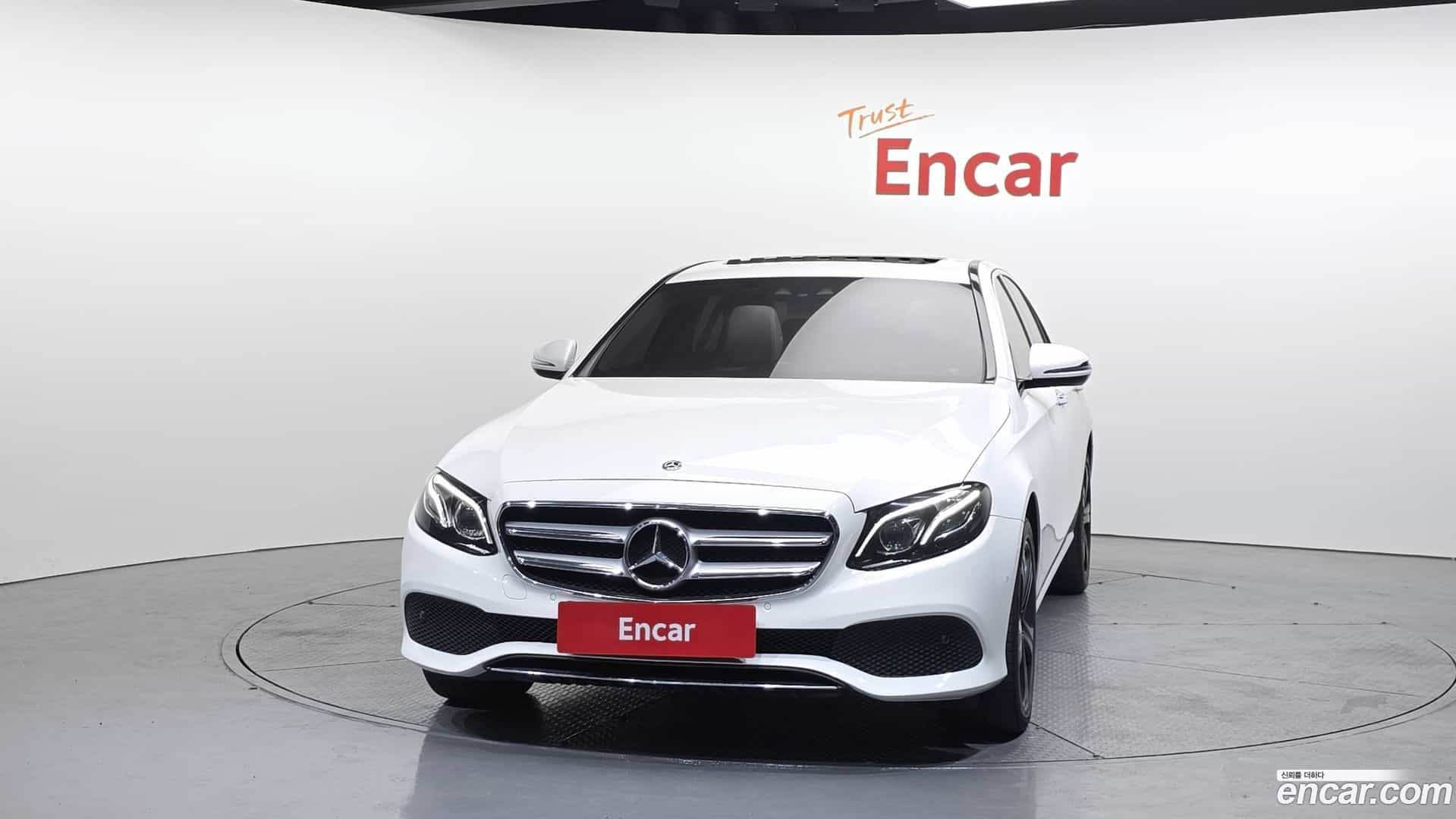 E-Class Mercedes-Benz 2018.5-OUTER-003