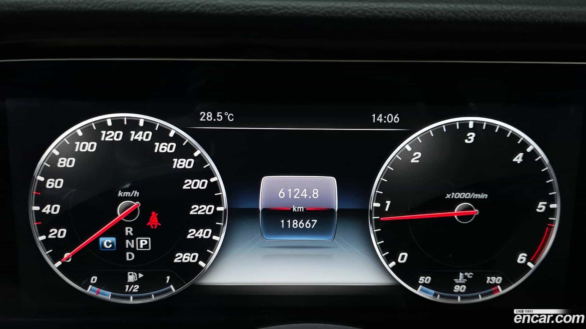 E-Class Mercedes-Benz 2018.5-INNER-008