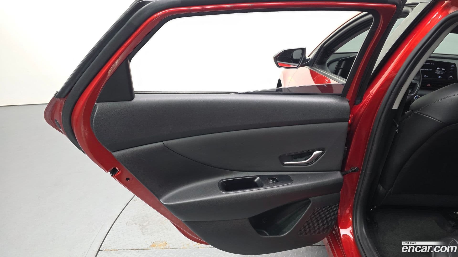 Main__Slider__Photo:AVANTE Hyundai 2021.2-24