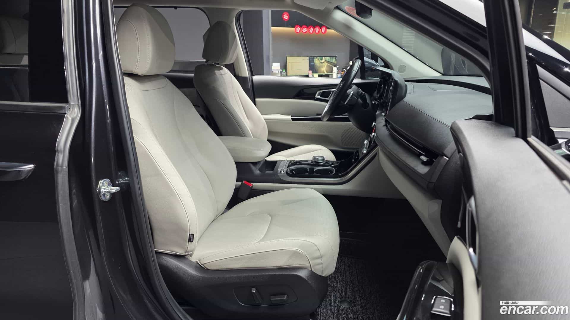 Canival Kia 2022.6-OPTION-015