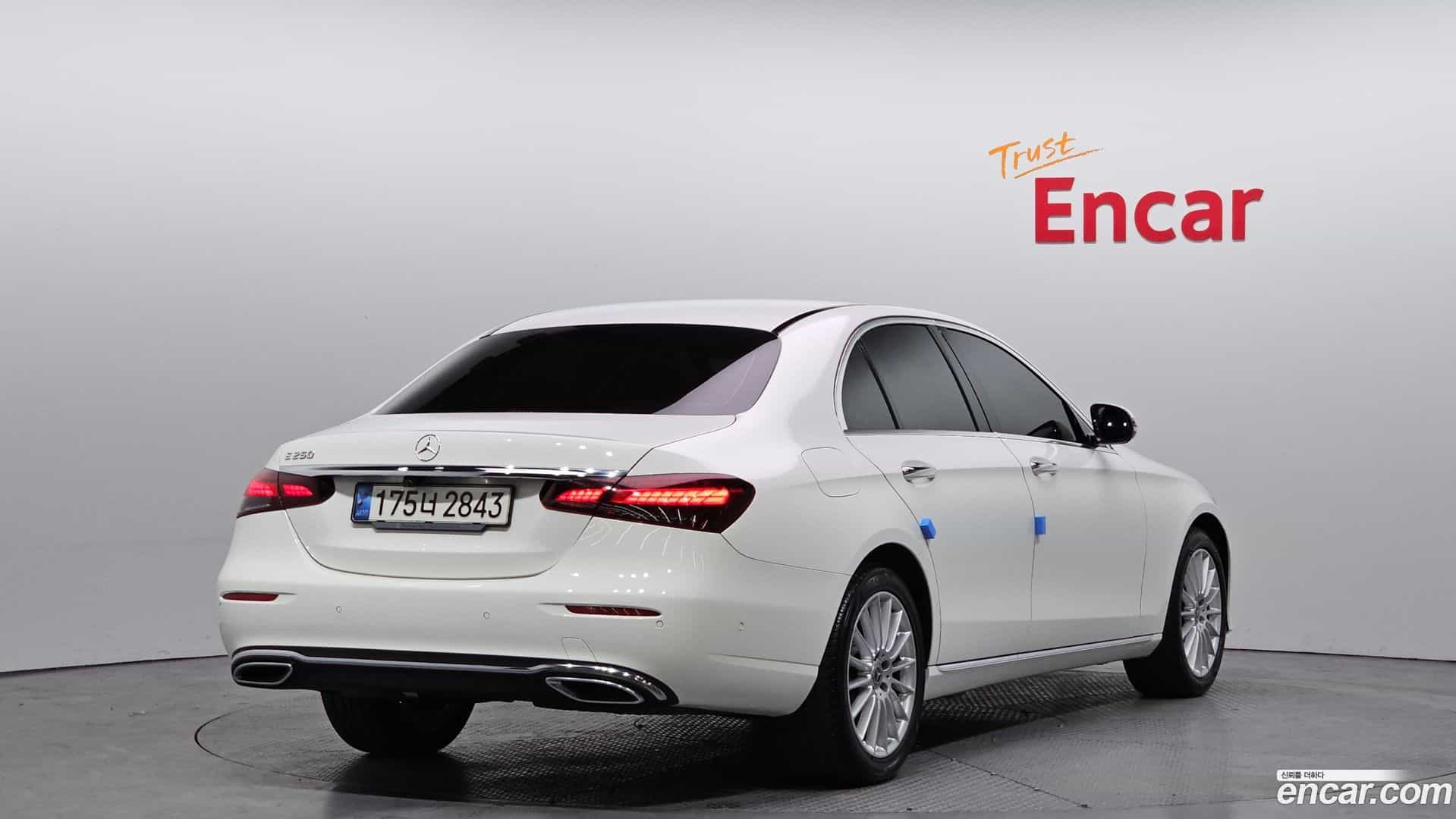 E-Class Mercedes-Benz 2021.2-OUTER-002