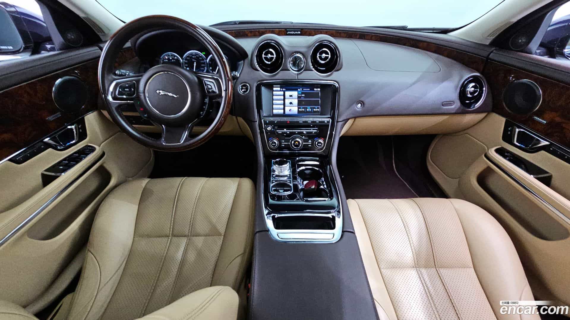 XJ Jaguar 2015.0-INNER-007