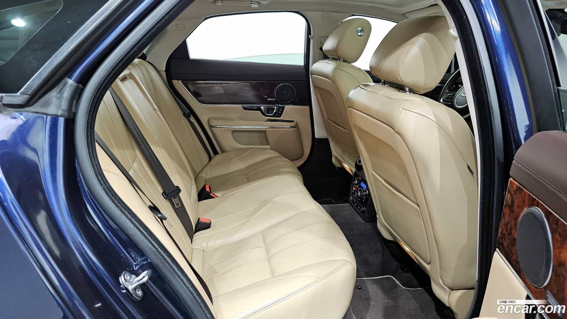 XJ Jaguar 2015.0-OPTION-016