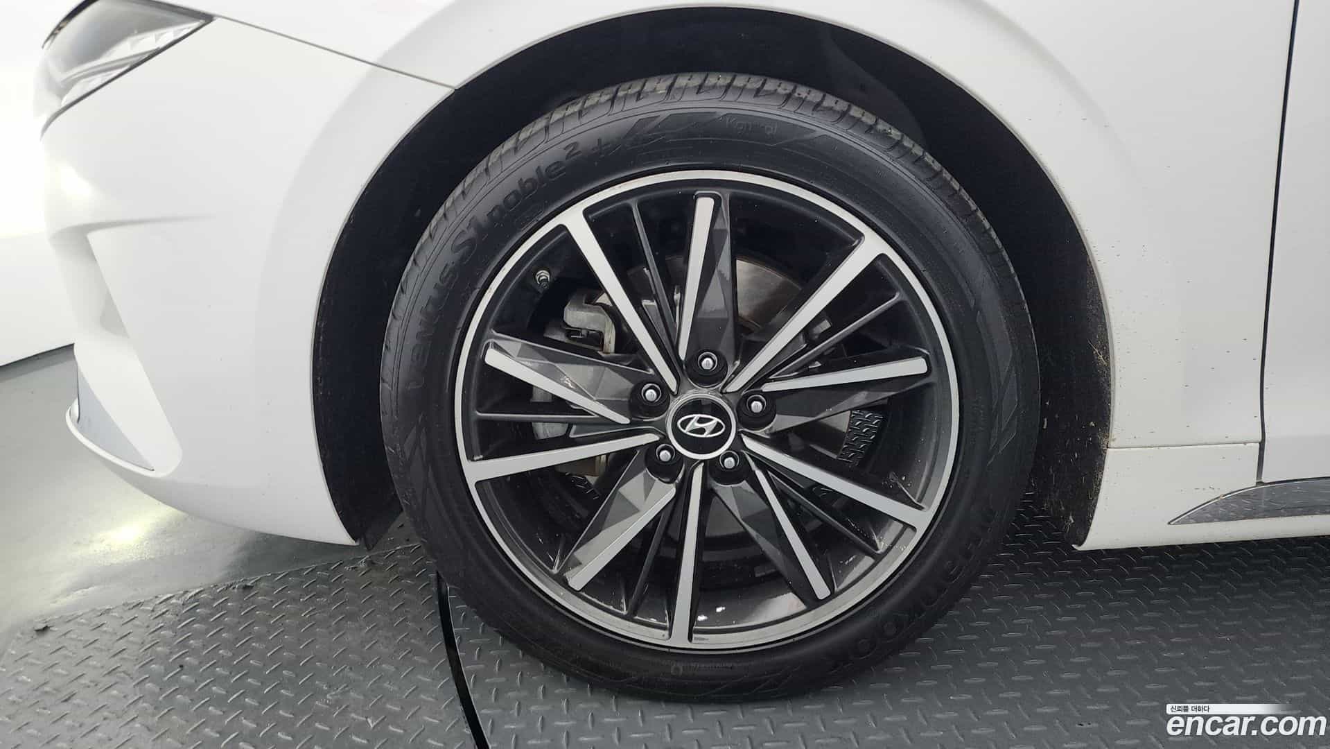 Grandeur Hyundai 2020.6-OUTER-005