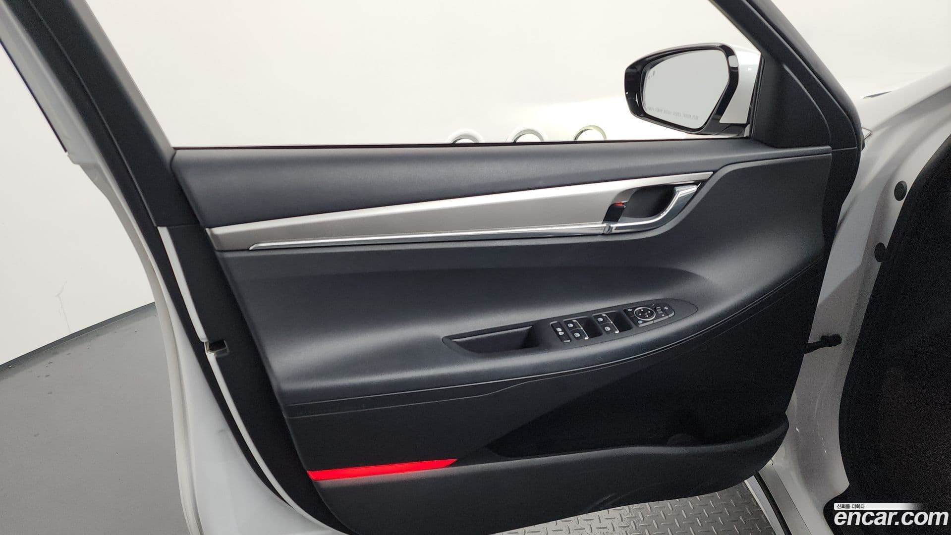 Main__Slider__Photo:Grandeur Hyundai 2020.6-23