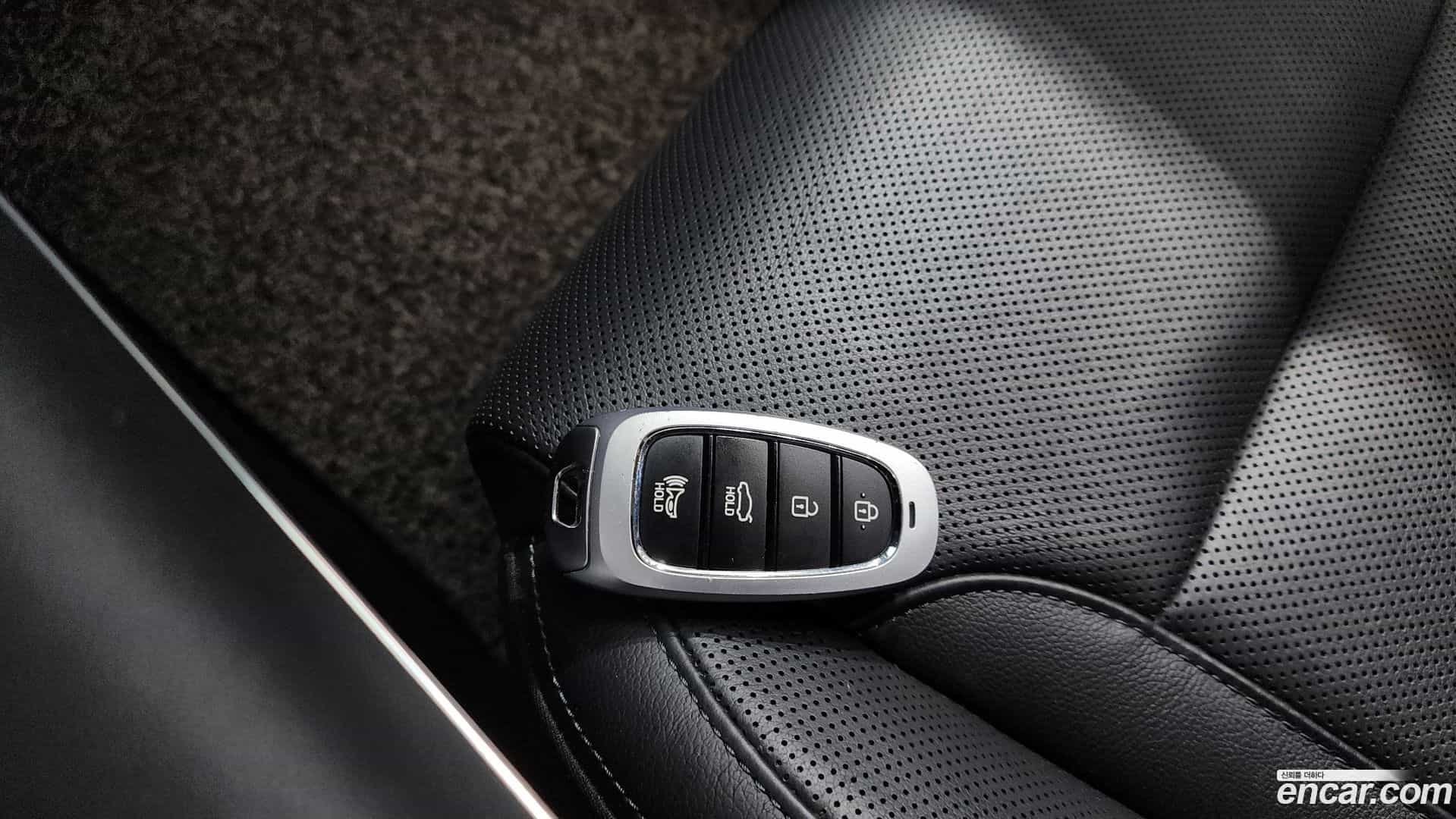 Grandeur Hyundai 2020.6-OPTION-046
