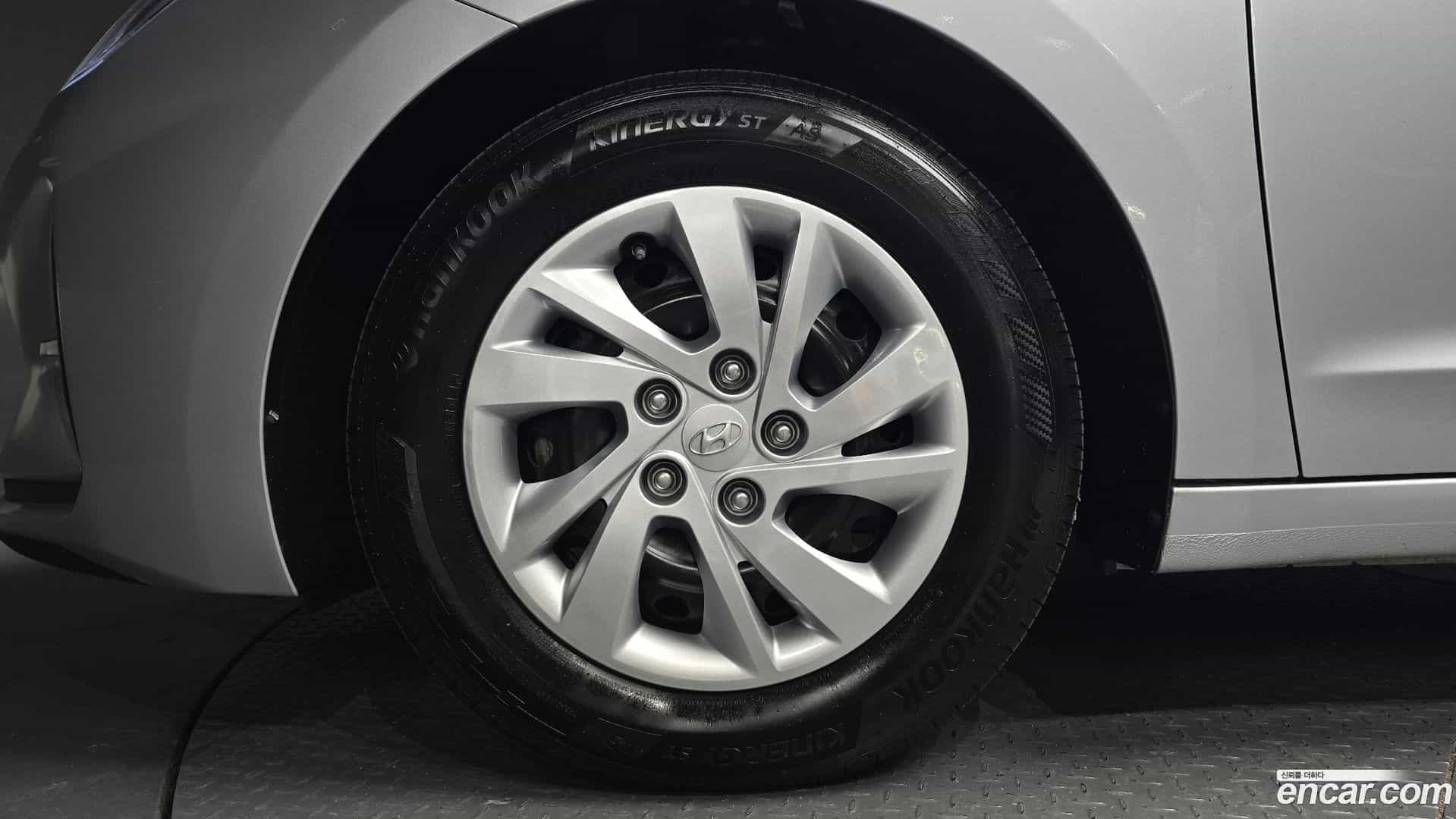 AVANTE Hyundai 2020.2-OUTER-005