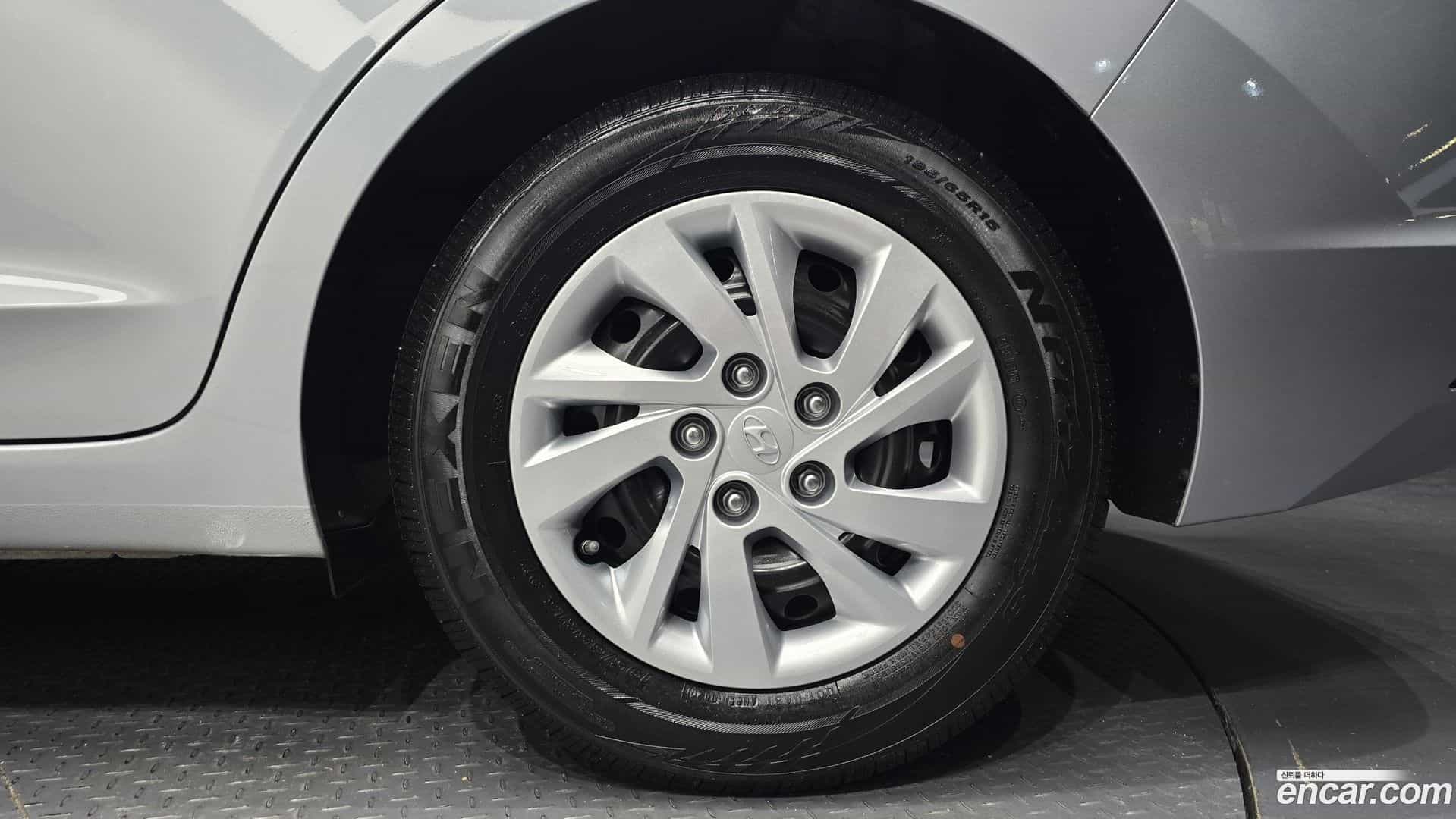 AVANTE Hyundai 2020.2-OUTER-031