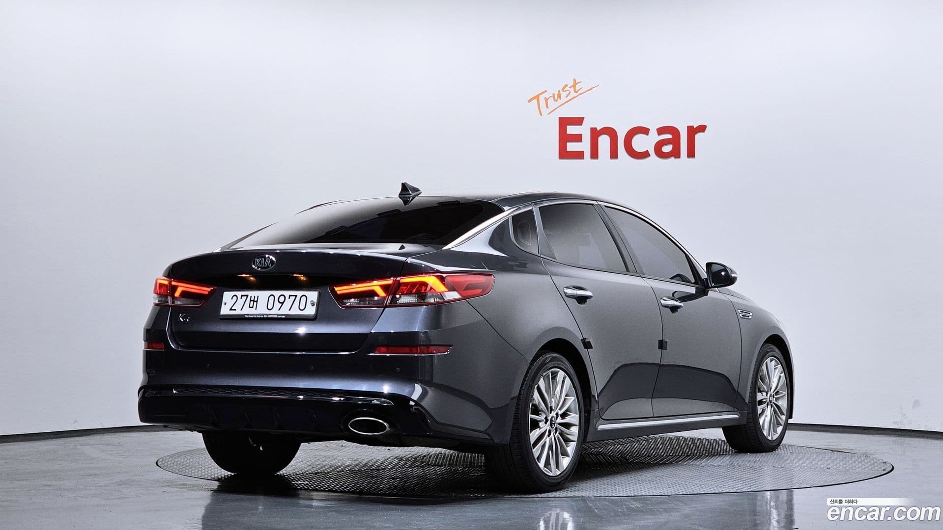 Main__Slider__Photo:K5 Kia 2019.1-1