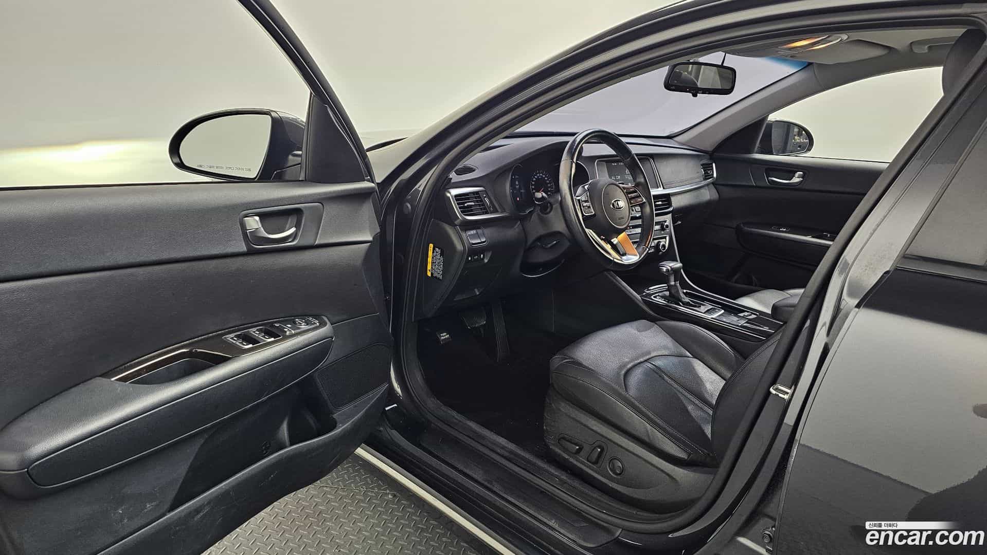 K5 Kia 2019.1-INNER-010