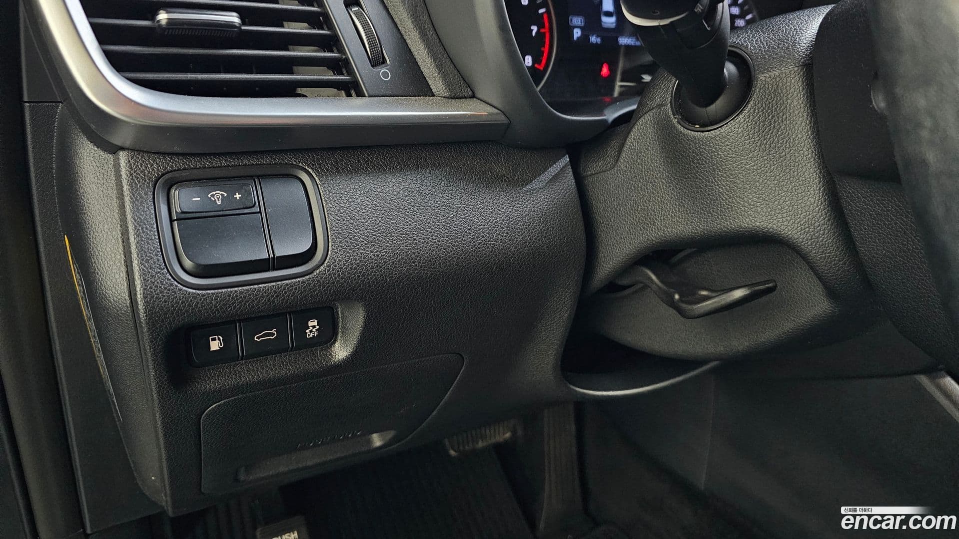 Main__Slider__Photo:K5 Kia 2019.1-12
