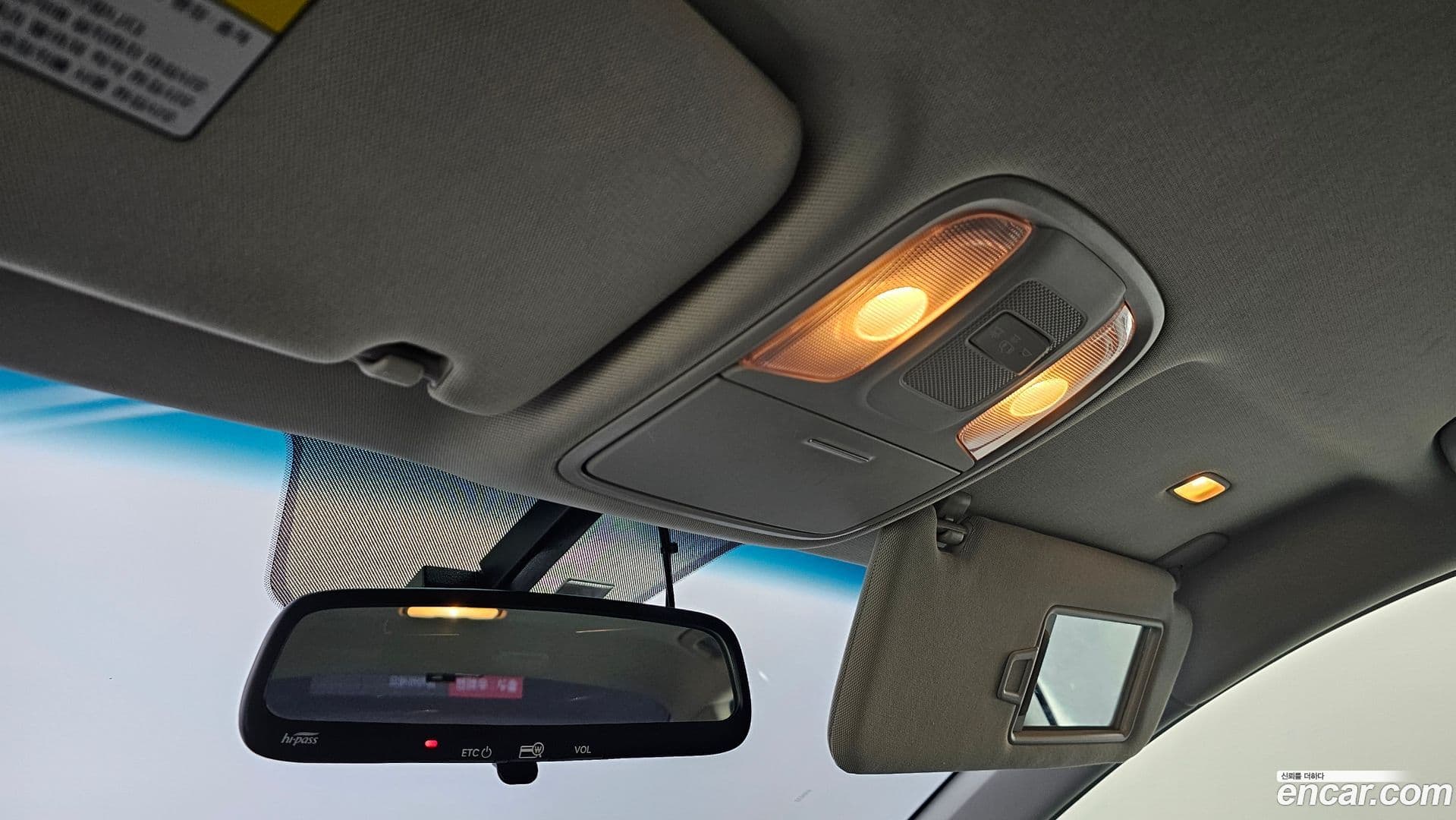 Main__Slider__Photo:K5 Kia 2019.1-18